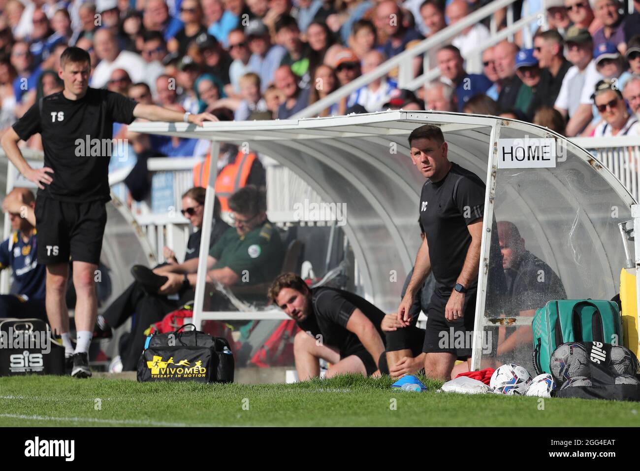 HARTLEPOOL, REGNO UNITO. 28 AGOSTO Hartlepool United manager Dave Challinor durante la partita Sky Bet League 2 tra Hartlepool United e Carlisle United a Victoria Park, Hartlepool sabato 28 agosto 2021. (Credit: Mark Fletcher | MI News) Credit: MI News & Sport /Alamy Live News Foto Stock