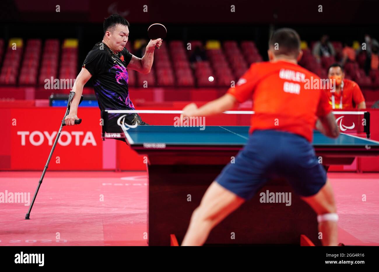 Lo Shuo Yan della Cina compete nella partita di medaglia d'oro maschile di classe sette al Tokyo Metropolitan Gymnasium durante il quinto giorno dei Giochi Paralimpici di Tokyo 2020 in Giappone. Data foto: Domenica 29 agosto 2021. Foto Stock