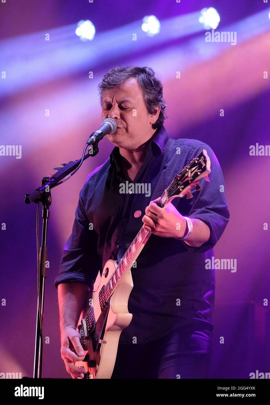 Portsmouth, Regno Unito. 28 agosto 2021. James Dean Bradfield, cantautore e produttore discografico gallese, e chitarrista con la band rock alternativa gallese The Manic Street Preachers che suona dal vivo al Victorious Festival. (Foto di Dawn Fletcher-Park/SOPA Images/Sipa USA) Credit: Sipa USA/Alamy Live News Foto Stock