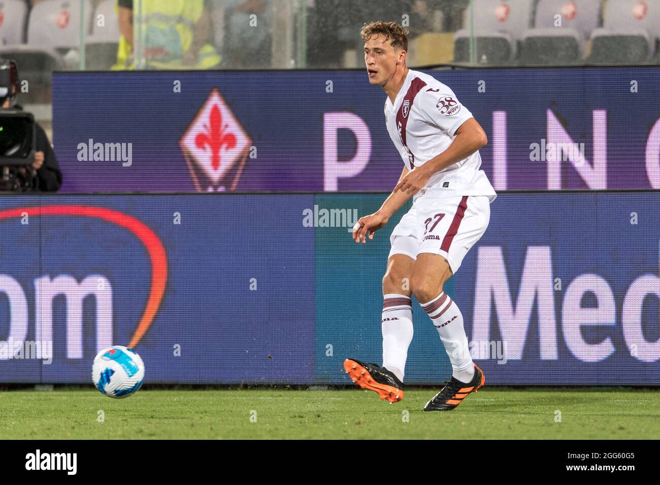 Mergim Vojvoda (Torino) Nel corso della "mostra italiana" UNA partita tra Fiorentina 2-1 Torino allo Stadio Artemio Franchi il 28 agosto 2021 a Firenze. (Foto di Maurizio Borsari/AFLO) Foto Stock