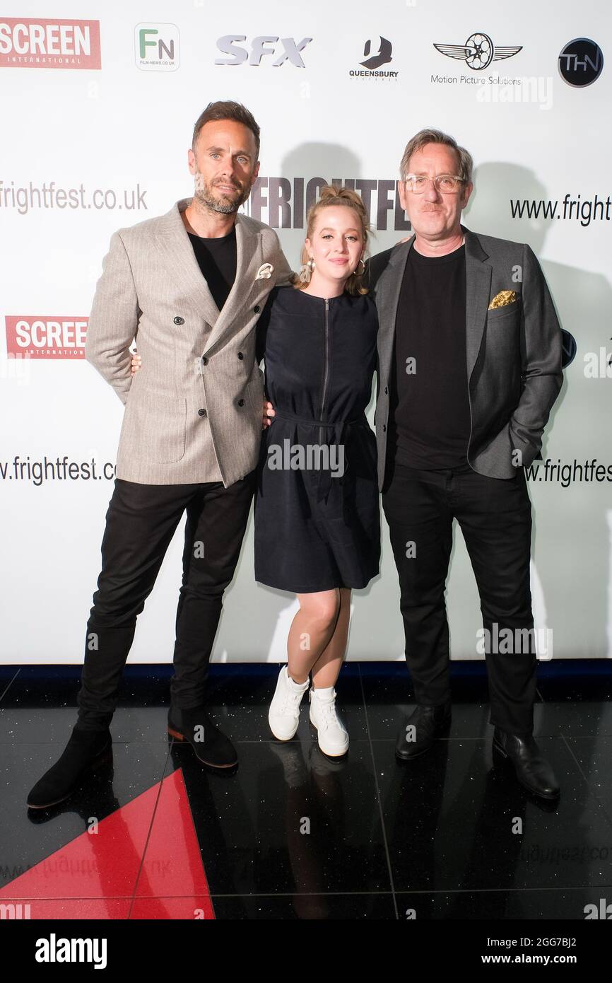 Jay Taylor, Holli Dempsey e Michael Smiley si pongono all'EVIE Media Wall durante il Frightfest Film Festival di domenica 29 agosto 2021 a Cineworld Leicester Square, Londra. Foto di Credit: Julie Edwards/Alamy Live News Foto Stock