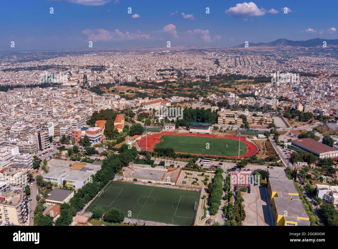 Vista aerea della città di Salonicco dalla zona Neapoli. Salonicco è la seconda città più grande della Grecia e la capitale della Macedonia greca. N Foto Stock