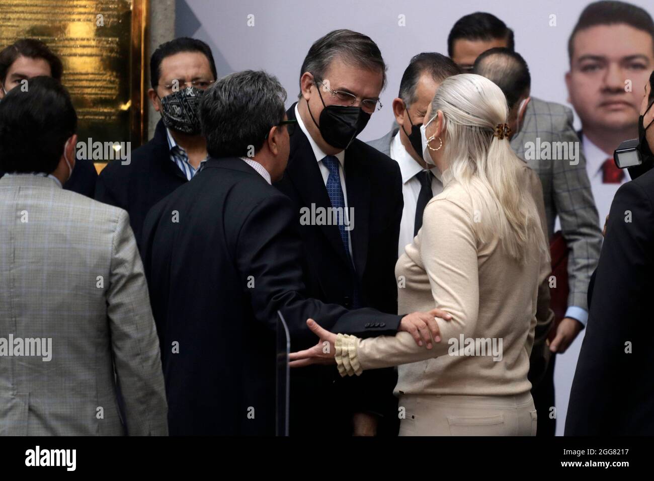 Il Ministro degli Esteri messicano Marcelo Ebrard e Ricardo Monreal, presidente del Consiglio di coordinamento politico del Senato durante la Plenaria dei Senatori del Partito Nazionale del movimento di rigenerazione del Messico. Il 28 agosto 2021 a Città del Messico, Messico. (Foto di Luis Barron / Eyepix Group) Foto Stock