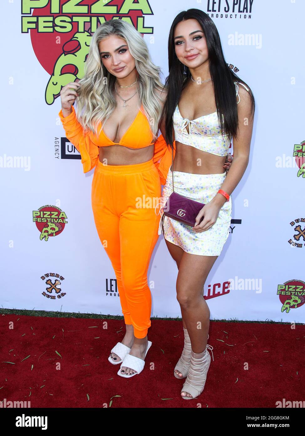 Beverly Hills, Stati Uniti. 29 agosto 2021. BEVERLY HILLS, LOS ANGELES, CALIFORNIA, USA - 29 AGOSTO: L'attrice/modello Carrington Brooke Durham e la sorella/attrice Isabella Durham arrivano al più grande Pizza Festival 2021 del mondo che si tiene presso una residenza privata il 29 agosto 2021 a Beverly Hills, Los Angeles, California, Stati Uniti. (Foto di Xavier Collin/Image Press Agency/Sipa USA) Credit: Sipa USA/Alamy Live News Foto Stock