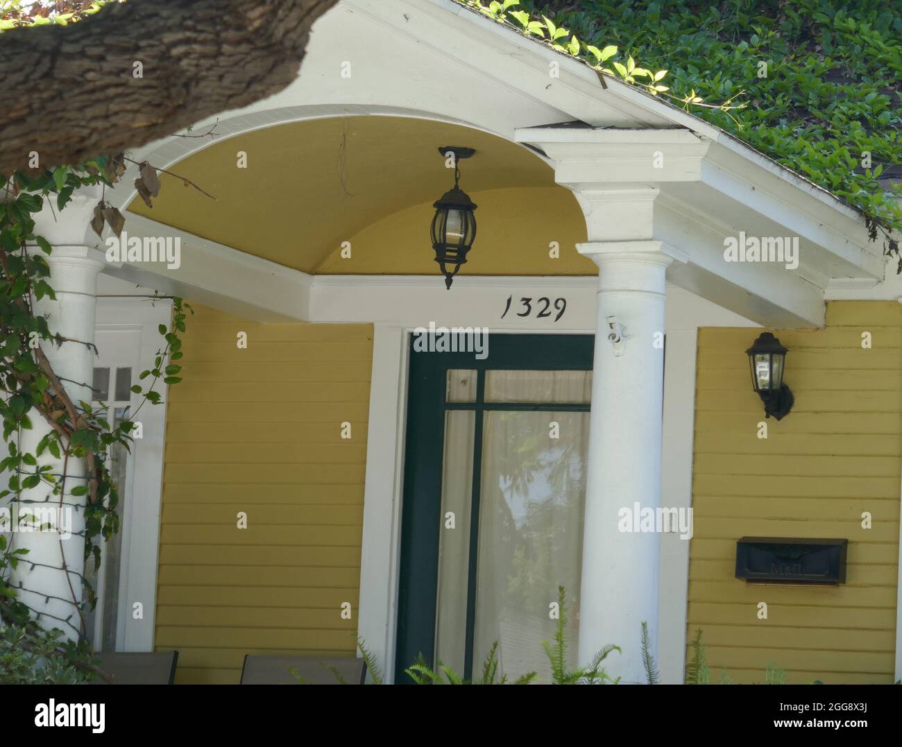 Los Angeles, California, Stati Uniti 26 agosto 2021 una vista generale dell'atmosfera dell'ex casa/casa di attrice Ann Strickland a 1329 N. Ogden Drive il 26 agosto 2021 a Los Angeles, California, Stati Uniti. Foto di Barry King/Alamy Stock Foto Foto Stock