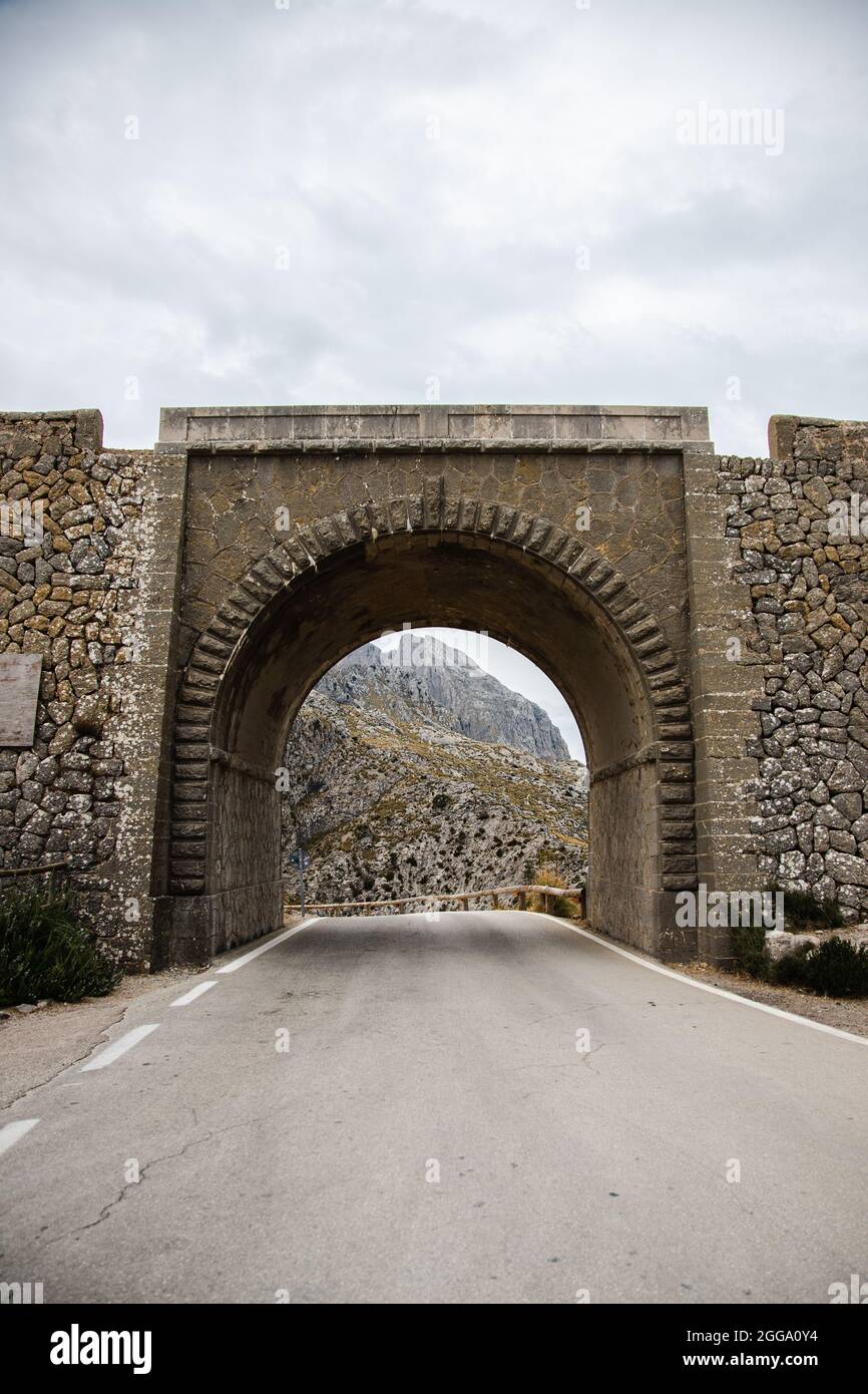 SA Calobra strada a Maiorca, Spagna. Una delle migliori strade del mondo. Foto Stock