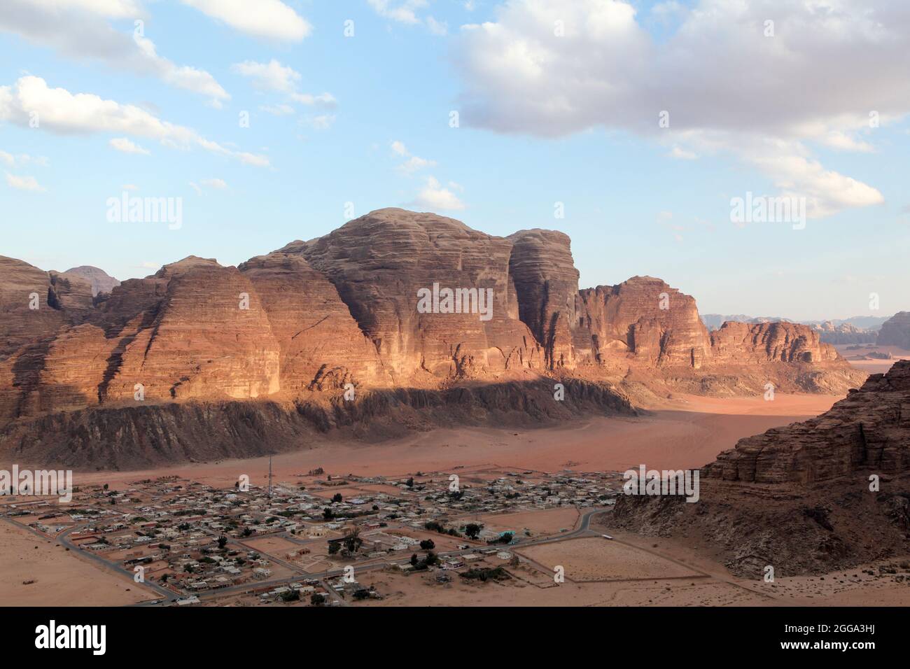 Deserto di Wadi Rum, Giordania il villaggio di Rum Foto Stock