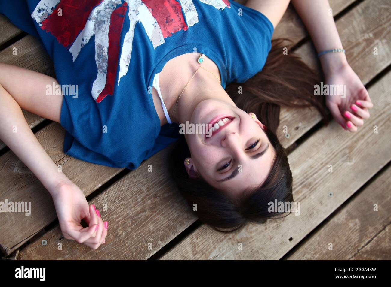 Sorridente ragazza adolescente felice Foto Stock