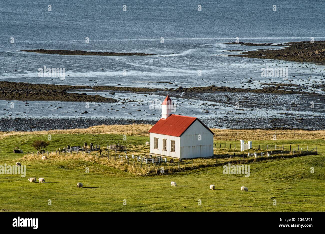Chiesa islandese sulla penisola di Snaefelsnes Islanda occidentale Foto Stock