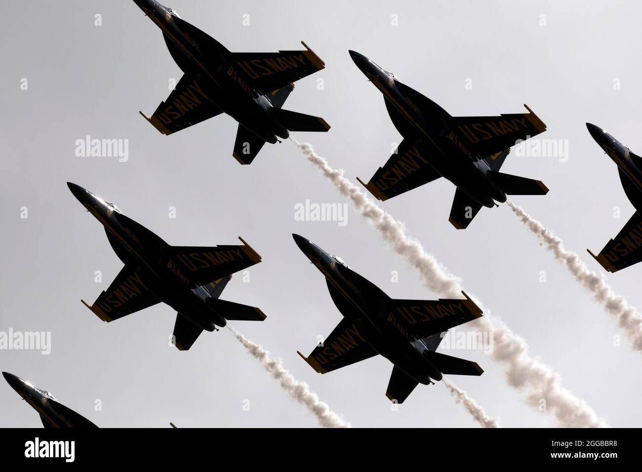Gli Angeli blu della Marina degli Stati Uniti volano in formazione sopra Boston Massachusetts Foto Stock