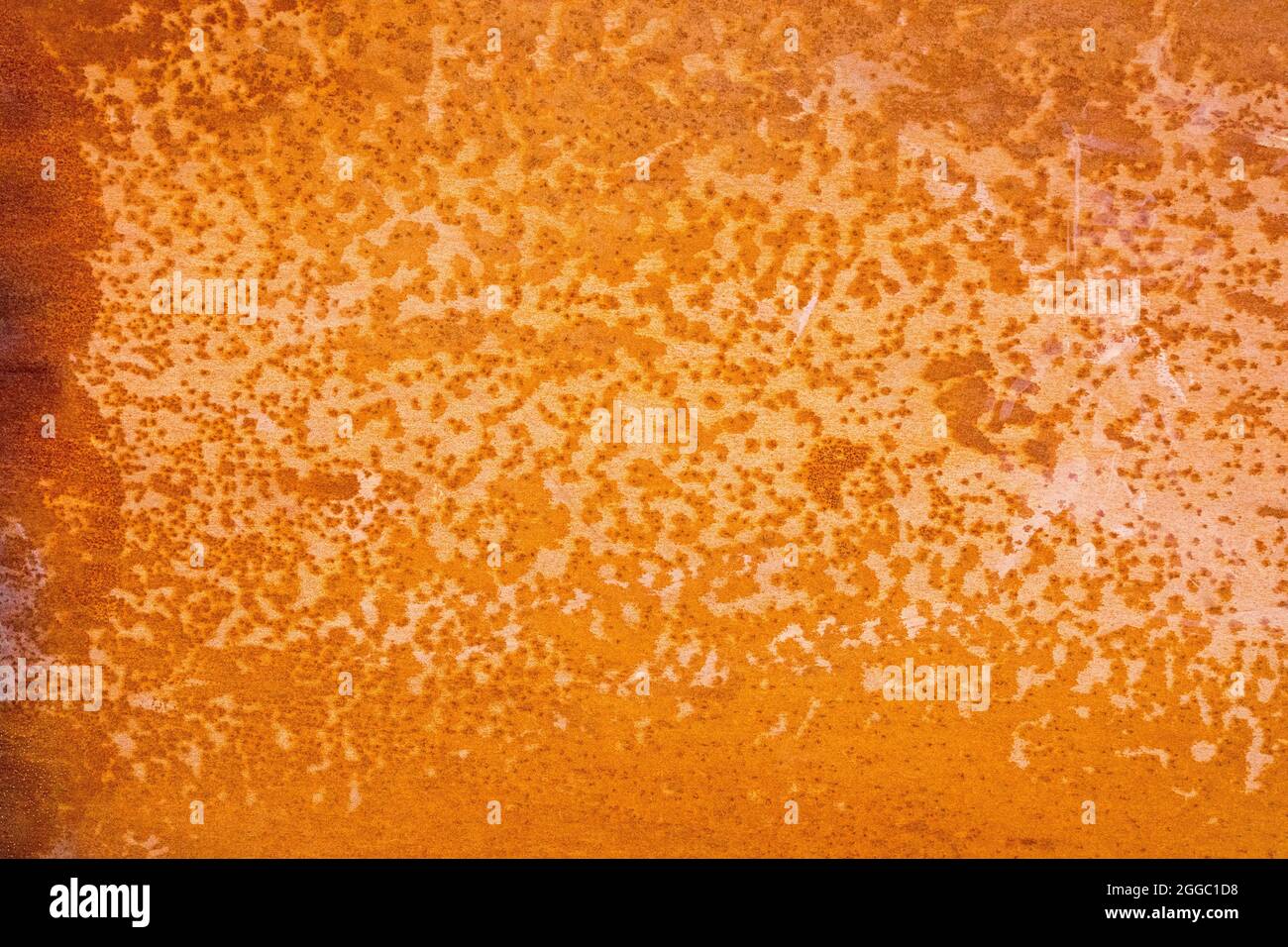 superficie in metallo arrugginita, arrugginita, color rame arancione, superficie corrosa Foto Stock