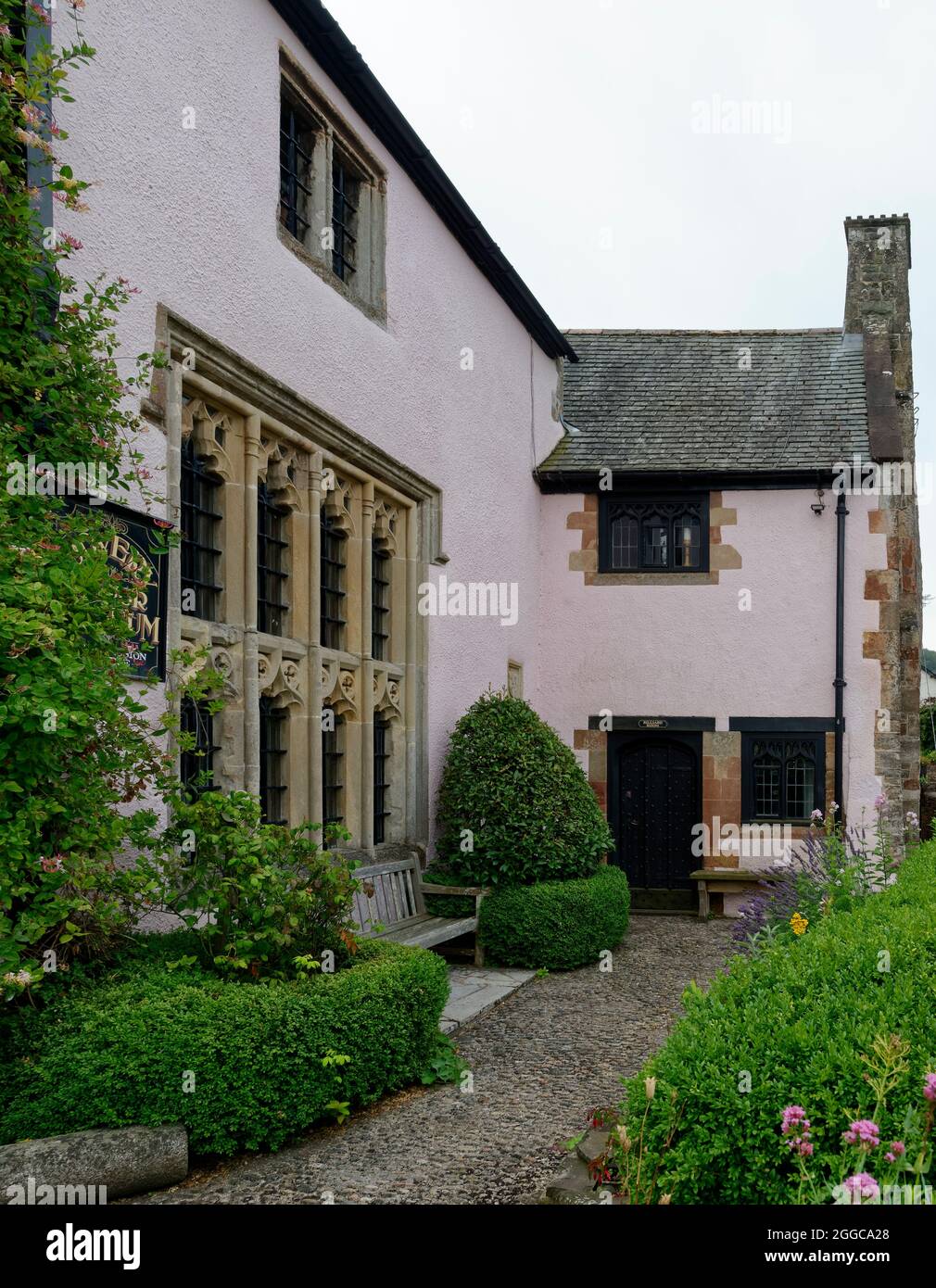 Dovery Manor (Museo), fine 15 ° secolo classificato di grado II Manor House, Doverhay, Porlock, Somerset. REGNO UNITO Foto Stock