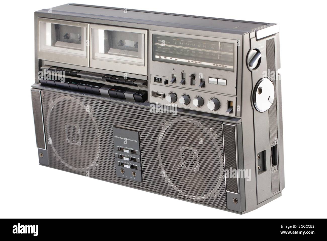 ghetto blaster' - radio registratore stereo portatile vintage con boombox  degli anni '80 isolato su sfondo bianco Foto stock - Alamy