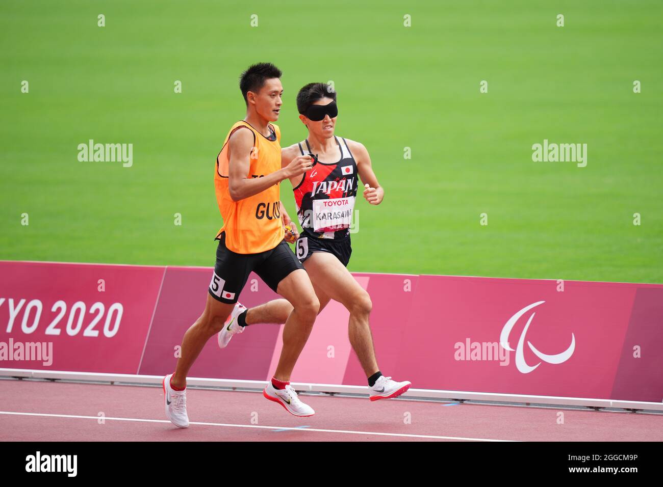 Giappone. 31 Agosto 2021. Tokyo, Giappone. 29 agosto 2021. Kenya Karasawa (JPN) Atletica : 1500 m - finale T11 per uomini allo Stadio Olimpico durante i Giochi Paralimpici di Tokyo 2020. Credit: SportsPressJP/AFLO/Alamy Live News Foto Stock