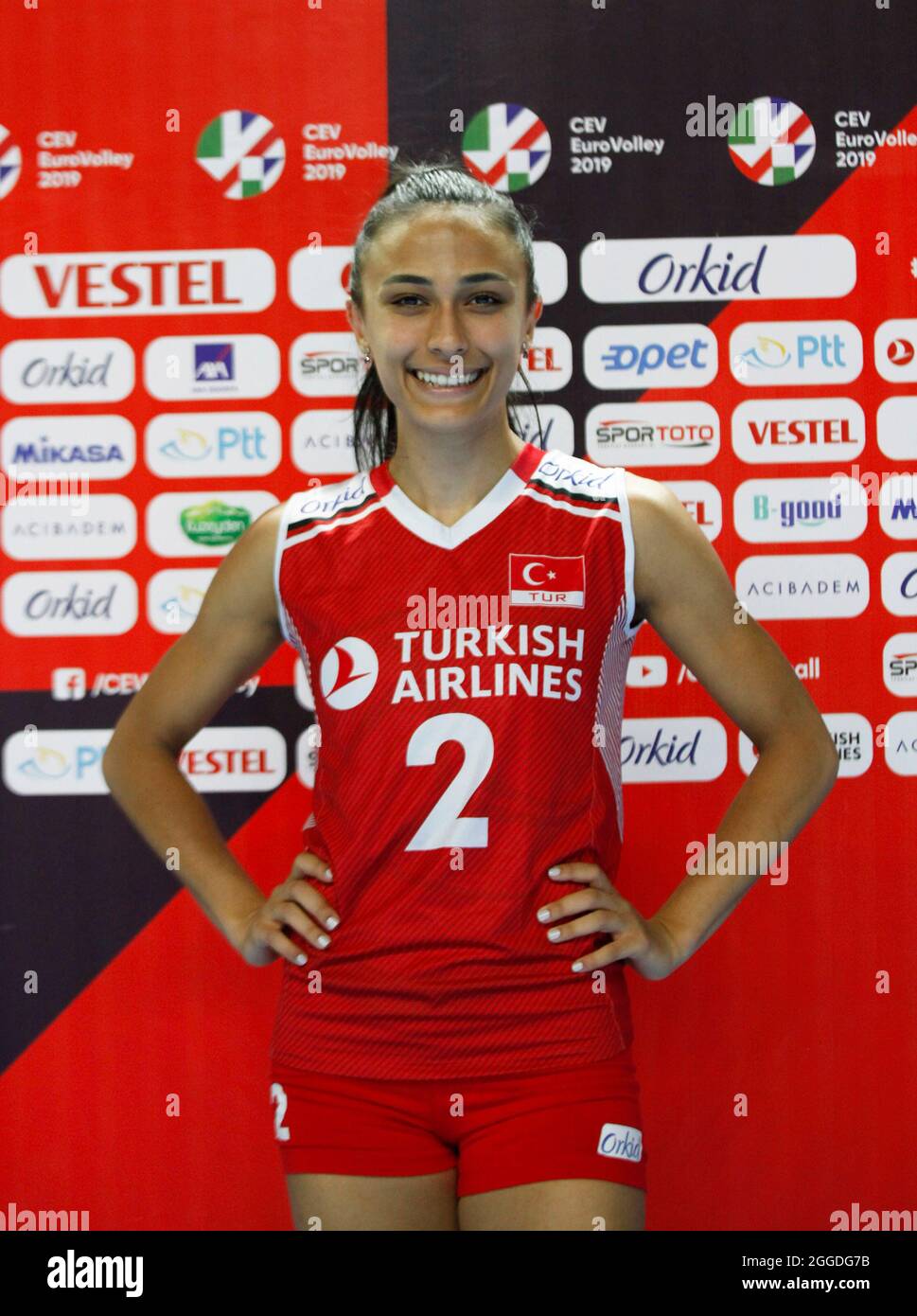 13-08-2021 Istanbul-Turchia: Pallavolo in Turchia Femminile Nazionale giocatore Simbe Aköz Foto Stock