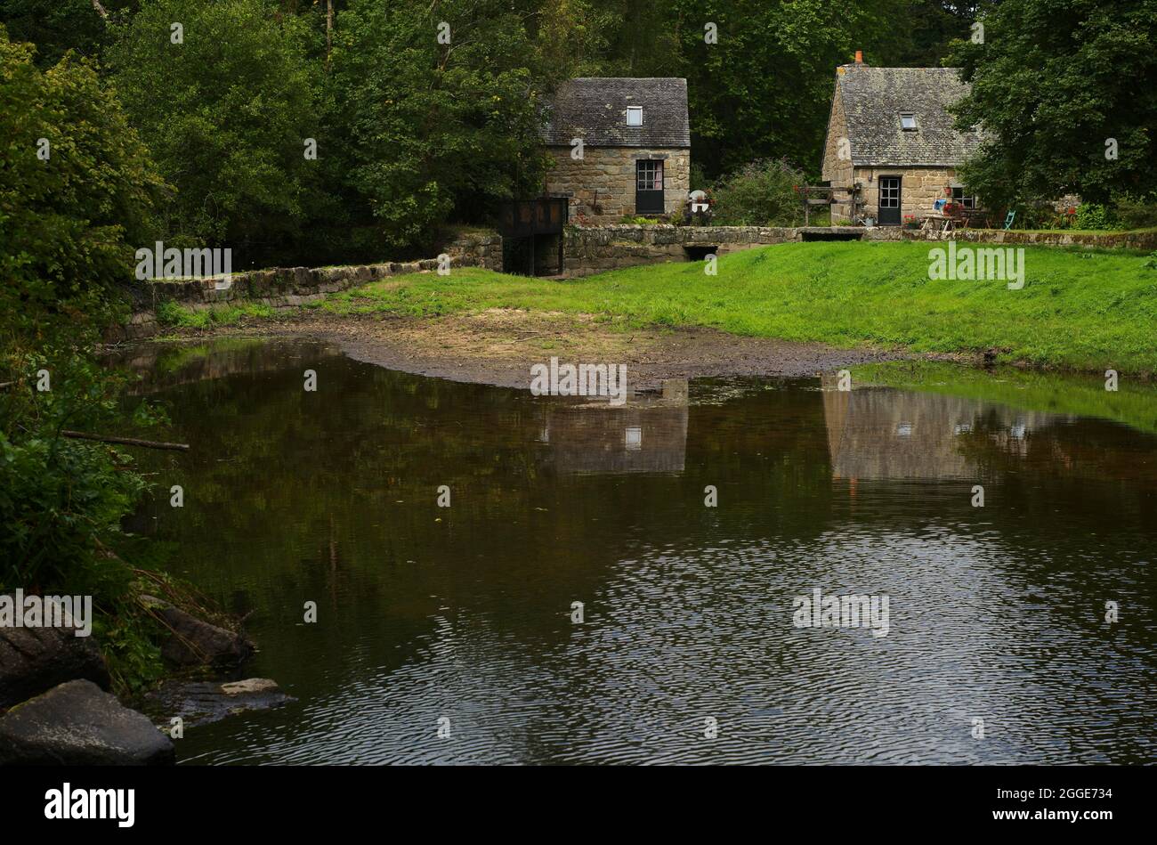 Mulino, Moulin, Milin Traou Morvan, Vallee du le Leguer, fiume del Pesce migratore, Tonquedec, Cotes-d'Armor, Bretagna, Francia Foto Stock