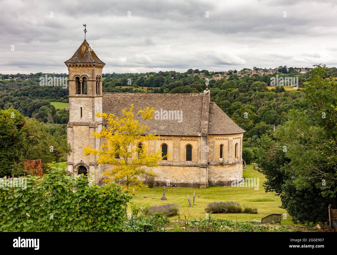 Chiesa di San Luca del XIX secolo a Frampton Mansell, i Cotswolds, Inghilterra, Regno Unito Foto Stock