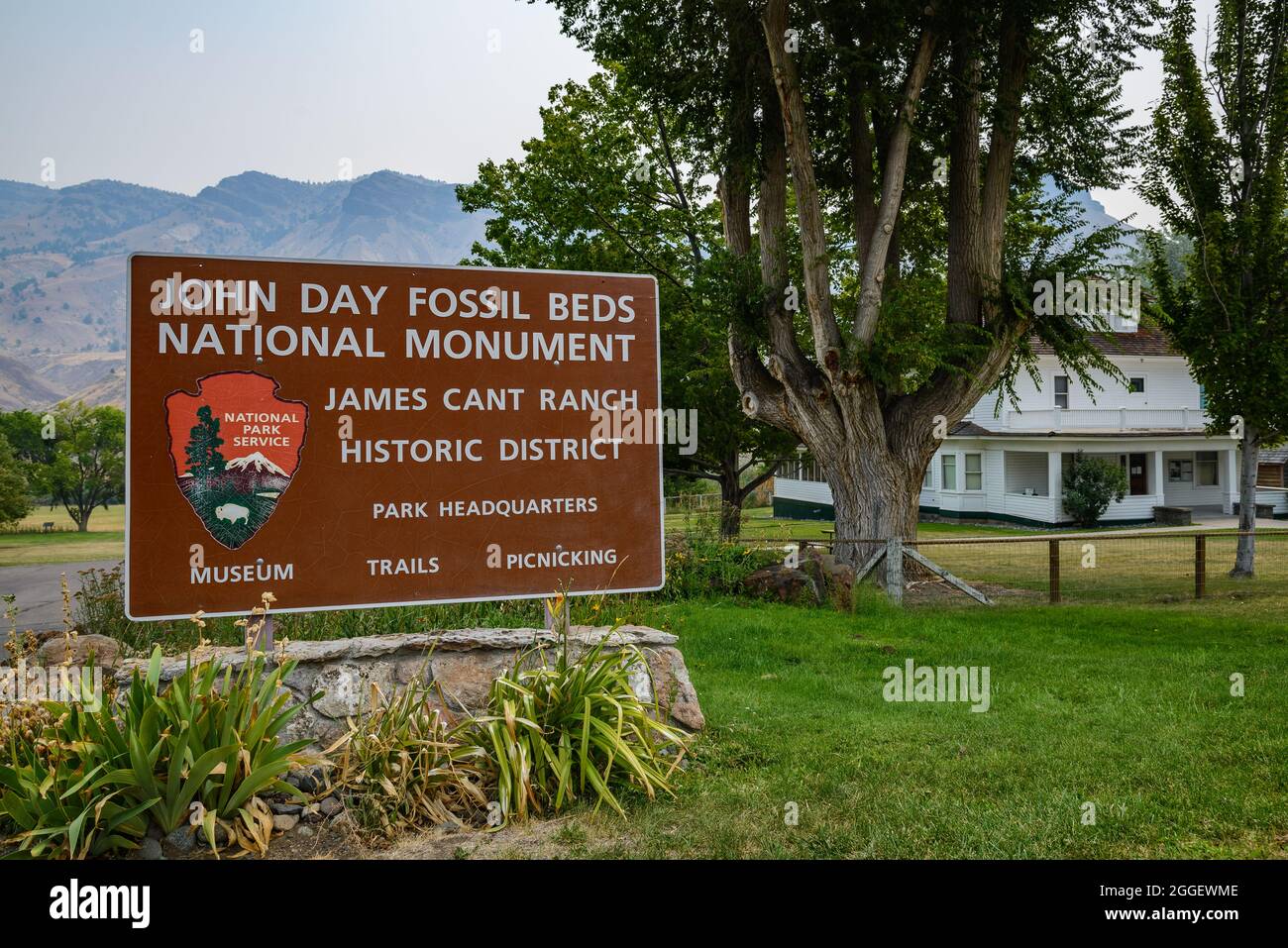 Cartello per il quartiere storico di Jame Cant Ranch al John Day Fossil Beds National Monument. Kimberly, Oregon, Stati Uniti. Foto Stock