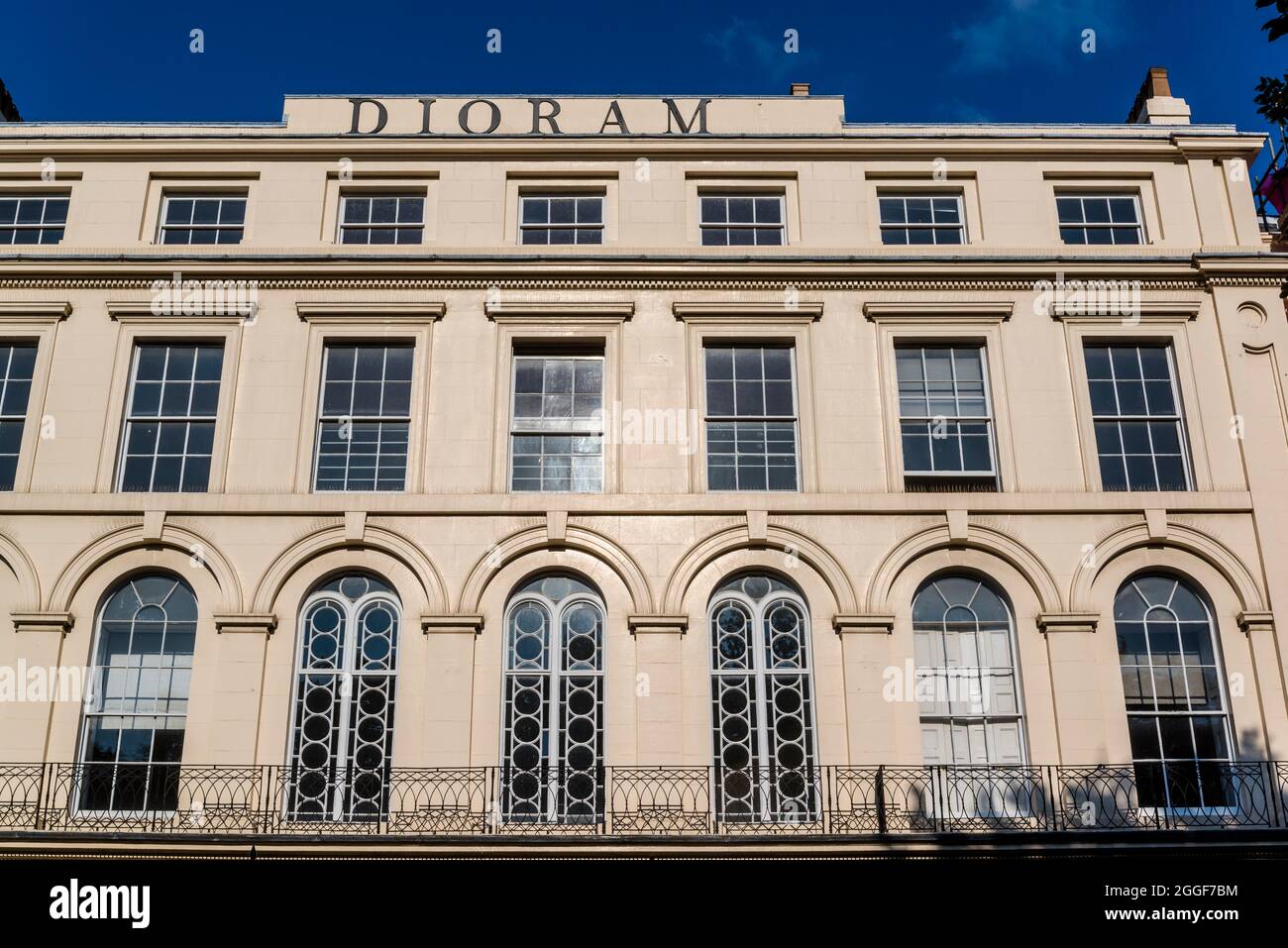 Dioram, Park Square East case a schiera con stucchi disegnate dall'architetto John Nash, City of Westminster, Londra, Inghilterra, Regno Unito Foto Stock