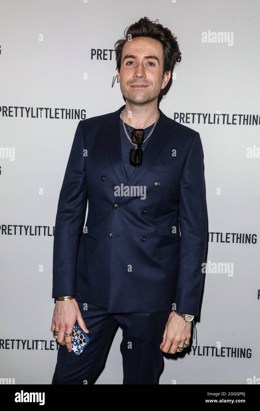 Londra, Regno Unito. 26 agosto 2021. Nick Grimshaw partecipa alla festa di lancio della New Pretty Little Thing Collection di Molly-Mae Hague a Novikov a Londra. (Foto di Brett Cove/SOPA Images/Sipa USA) Credit: Sipa USA/Alamy Live News Foto Stock