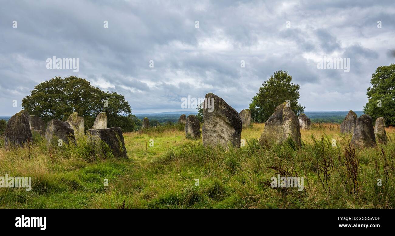 Misterioso cerchio di pietra ai piedi di Hascombe Hill sulle Surrey Hills, nel sud-est dell'Inghilterra Foto Stock