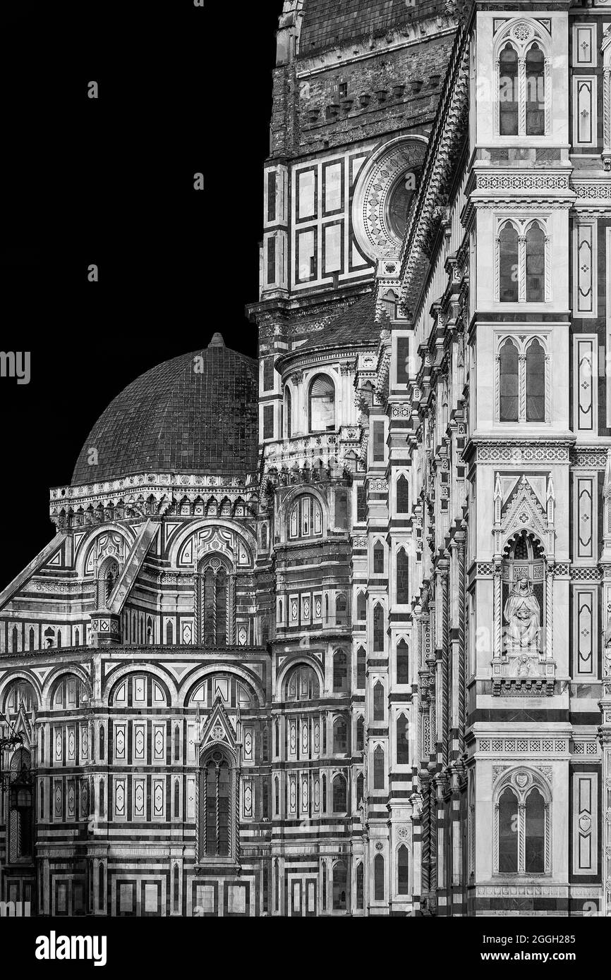 Architettura gotica e rinascimentale a Firenze, vista parziale della cupola e della cappella di Santa Maria del Fiore (bianco e nero) Foto Stock