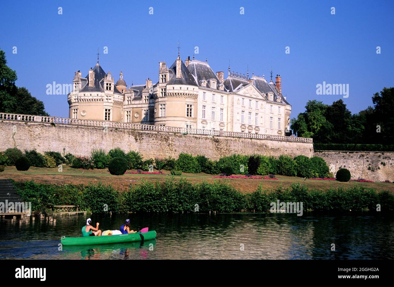 FRANCIA, SARTHE (72) LE LUDE, CASTELLO VICINO AL FIUME LOIR Foto Stock