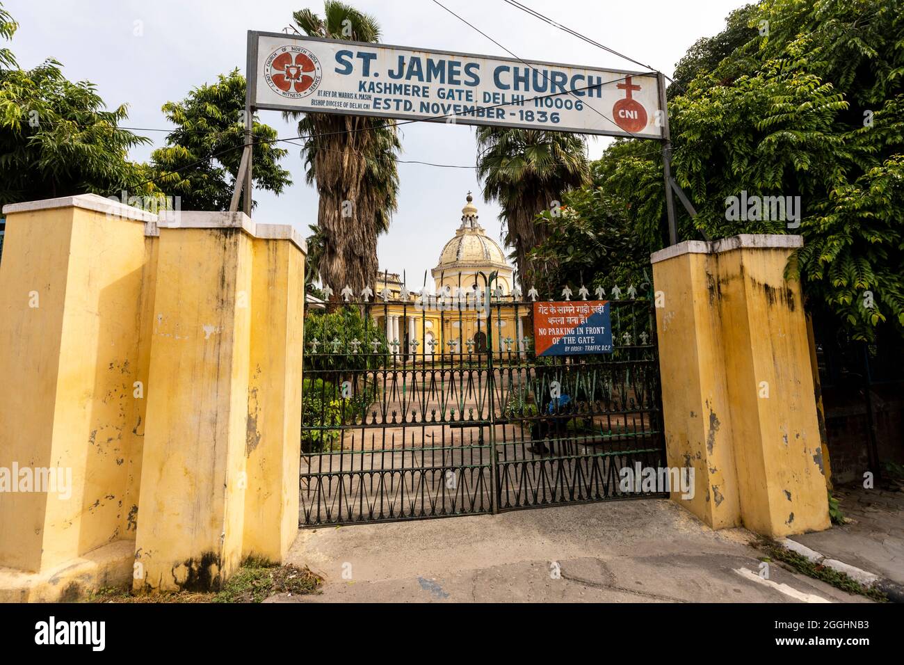 Vista della famosa chiesa di St JaME nell'area della porta di Kashmere o a nord di Delhi. Foto Stock