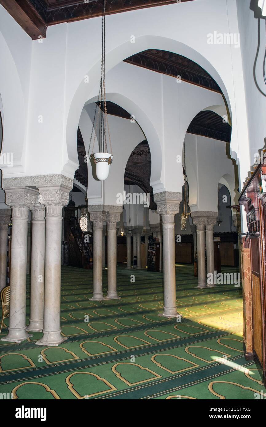 Vista interna della Grande Moschea di Parigi Foto Stock