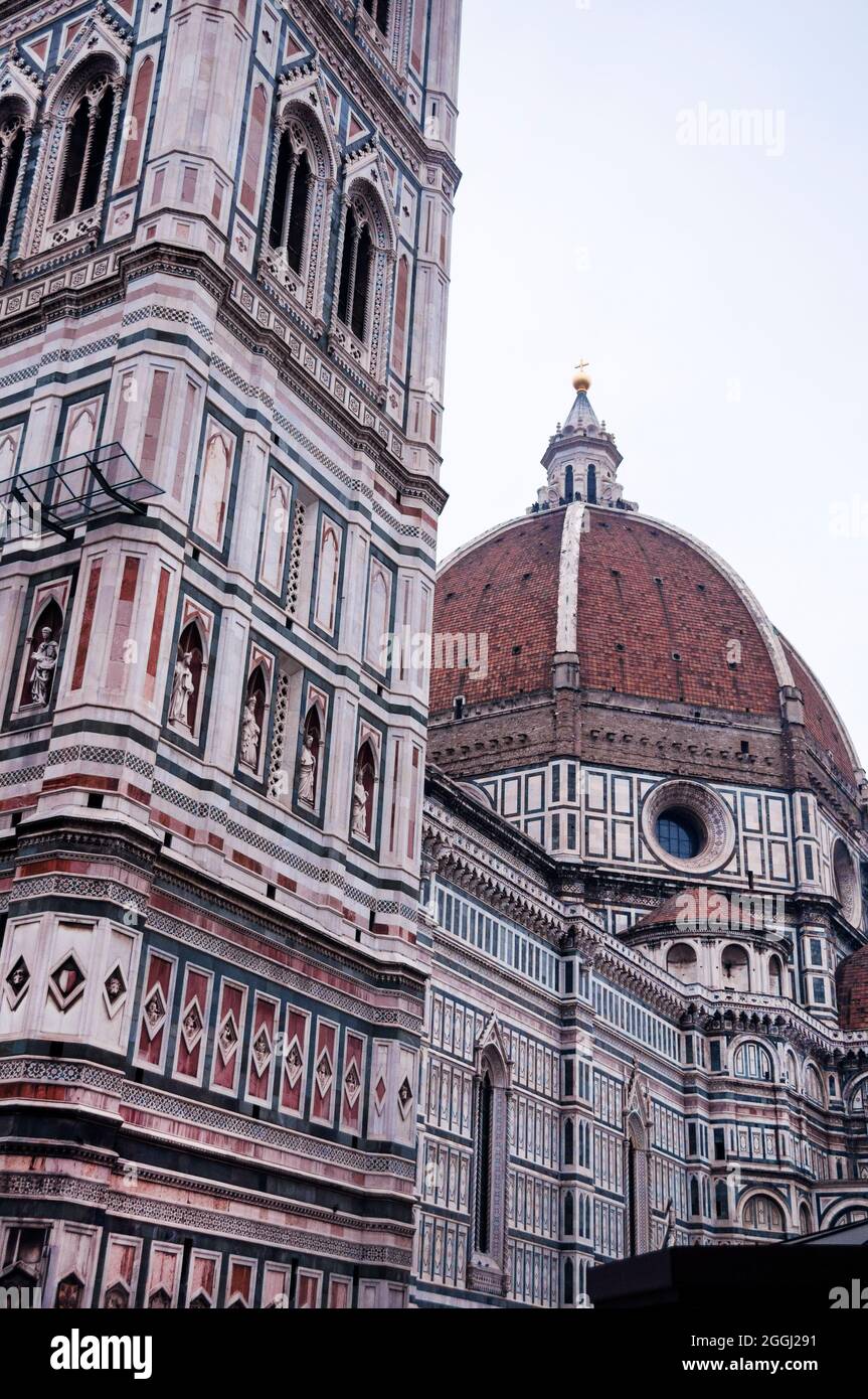 La cupola del Brunelleschi e il Campanile di Giotto della Cattedrale di
