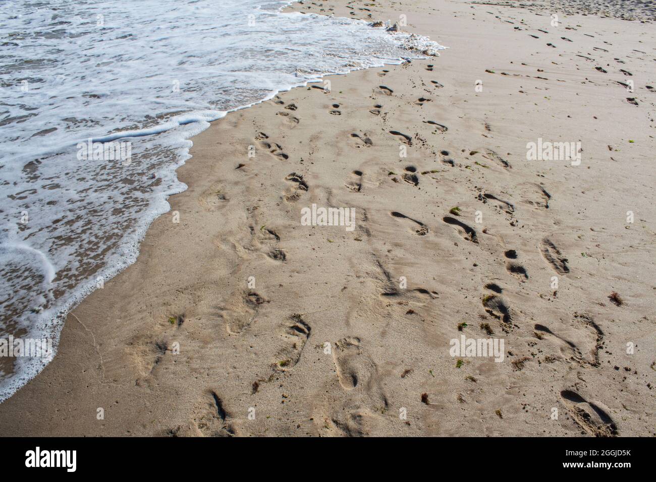 Acqua di lavaggio del Mar Nero impronte. Foto Stock