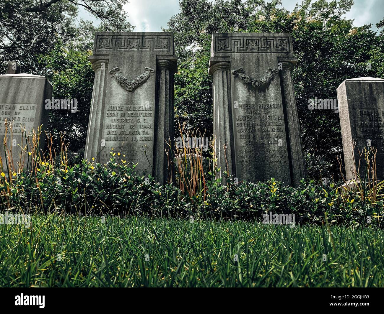 ATLANTA, STATI UNITI - Jul 28, 2021: Lo storico cimitero di Oakland in Atlanta, Georgia, Stati Uniti Foto Stock