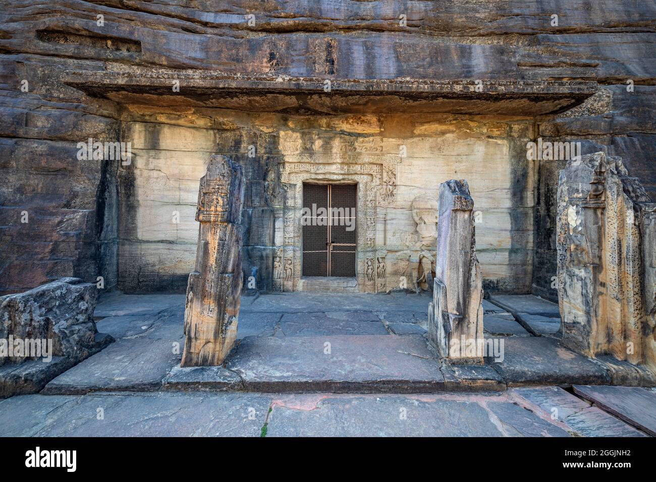 Le grotte di Udayagiri sono venti grotte scavate nella roccia vicino a Vidisha, Madhya Pradesh, india. Foto Stock