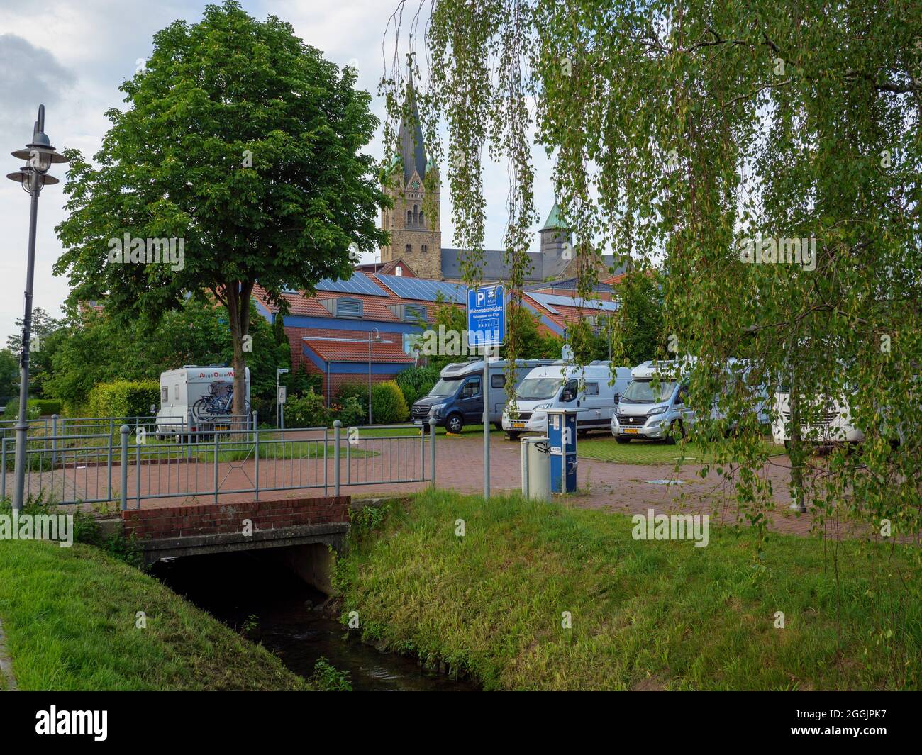 Ankum, parcheggio per camper, Ankumer Dom, Artland, Osnabrücker Land, Bassa Sassonia, Germania Foto Stock