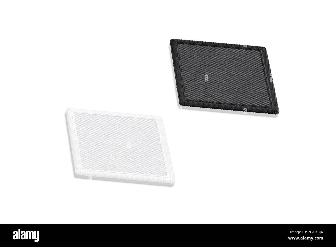 Mockup toppe ricamato in bianco e nero, vista laterale, rendering 3d. Tessuto vuoto militare iconico mock up, isolato. Cancella etichetta cucita o s. Foto Stock