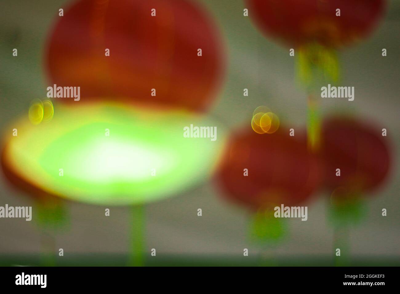 Lanterne cinesi sul soffitto. Foto Stock