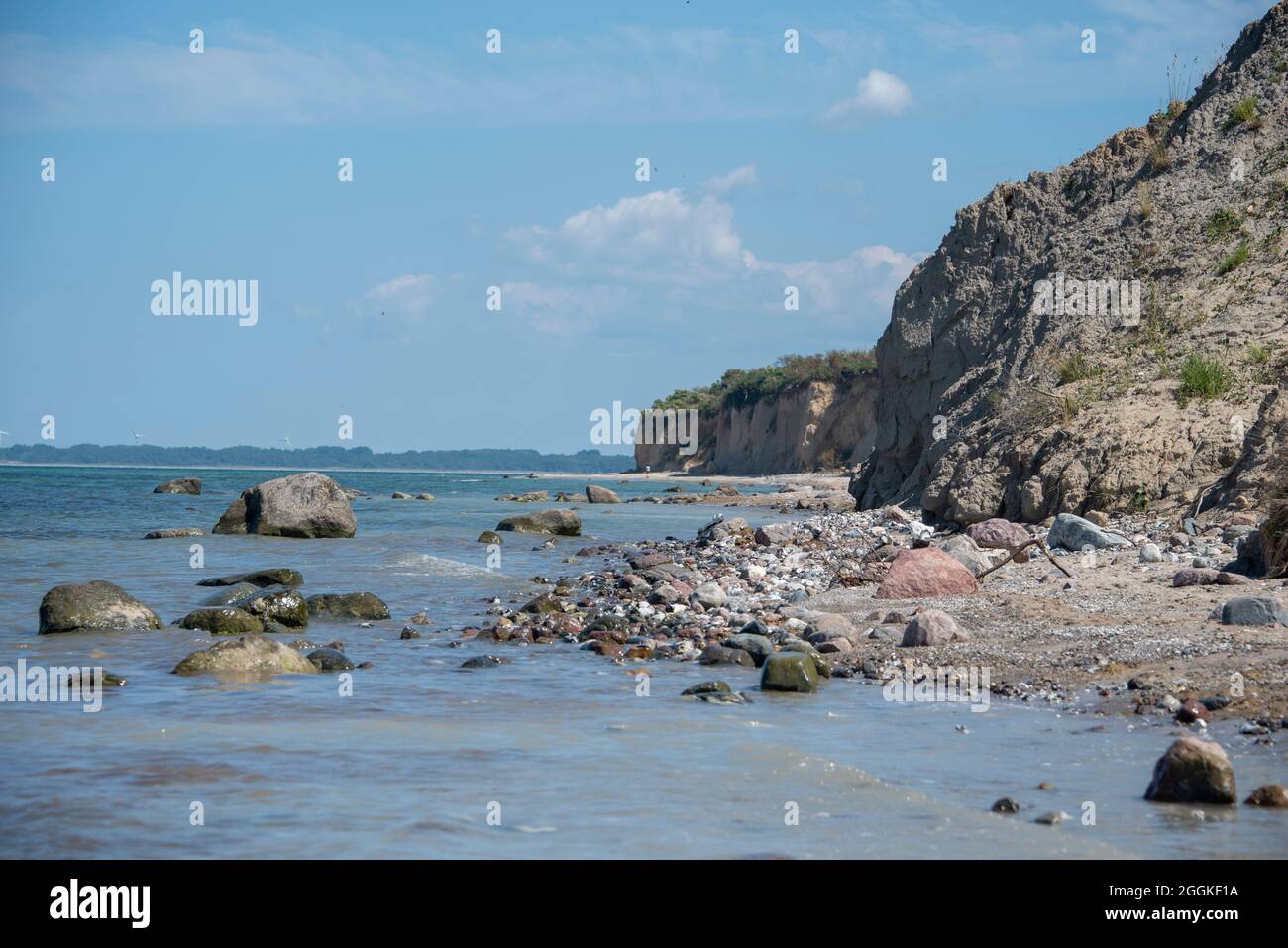 Germania, Meclemburgo-Pomerania occidentale, Greaves, costa ripida a nord dell'isola di Hiddensee, Mar Baltico Foto Stock