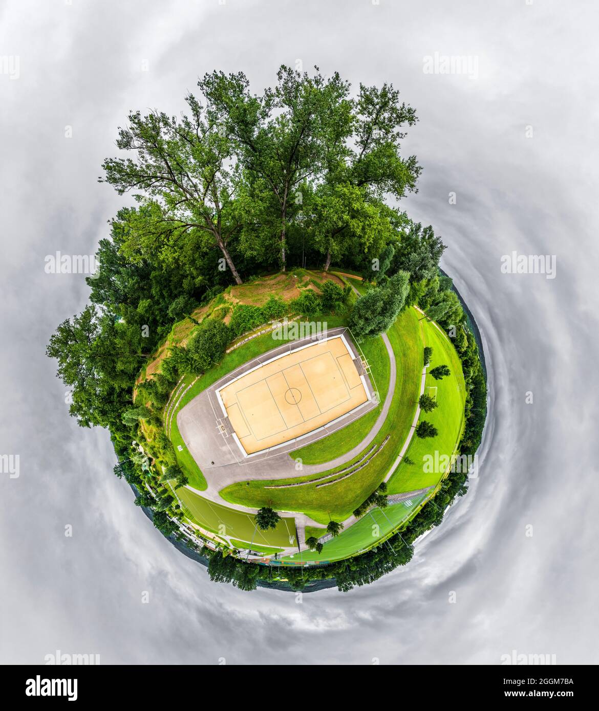 Immagine del drone, Little Planet, campo da pallacanestro, Schorndorf, Baden-Württemberg, Germania Foto Stock