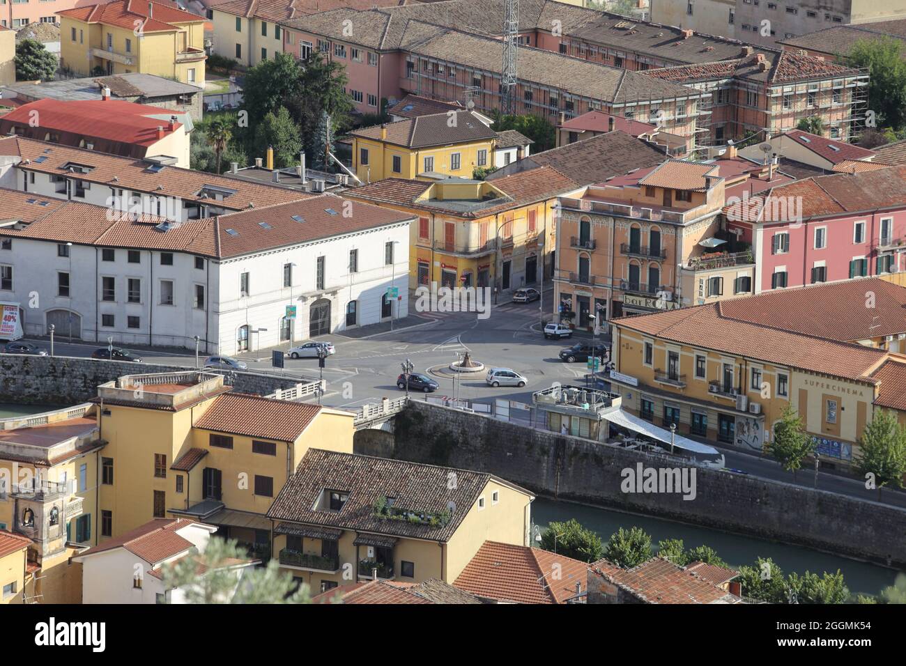 Vista panoramica della città di Sora in provincia di Frosinone Foto Stock