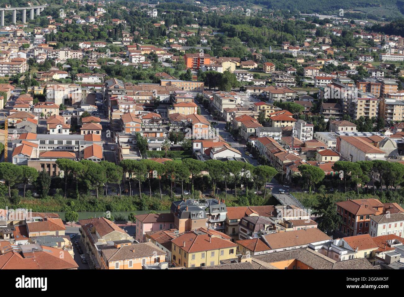 Vista panoramica della città di Sora in provincia di Frosinone Foto Stock