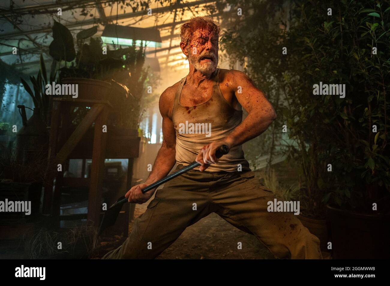 STEPHEN LANG in NON RESPIRARE 2 (2021), diretto da RODO SAYAGUES. Credit: FOTO CASA FANTASMA / Album Foto Stock