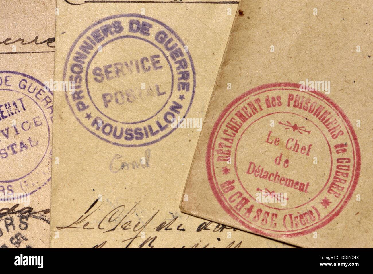 Prima guerra mondiale prigioniero francese di guerra buste postali con francobolli ufficiali 'Servizio Prisonniers de Guerre' Foto Stock