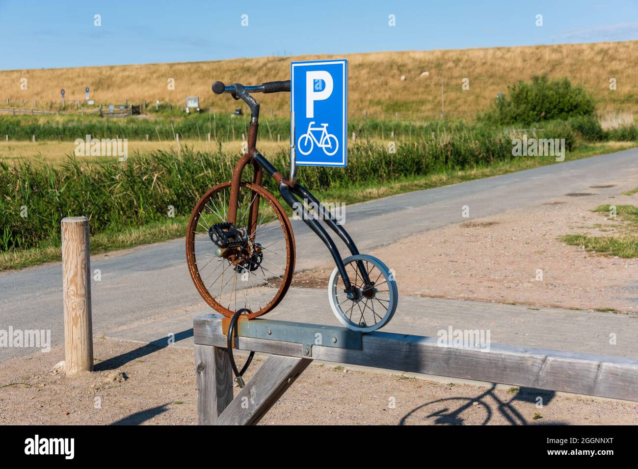 Fahrradparkplatz für Radwanderer zum Westerhever Leuchtturm Foto Stock