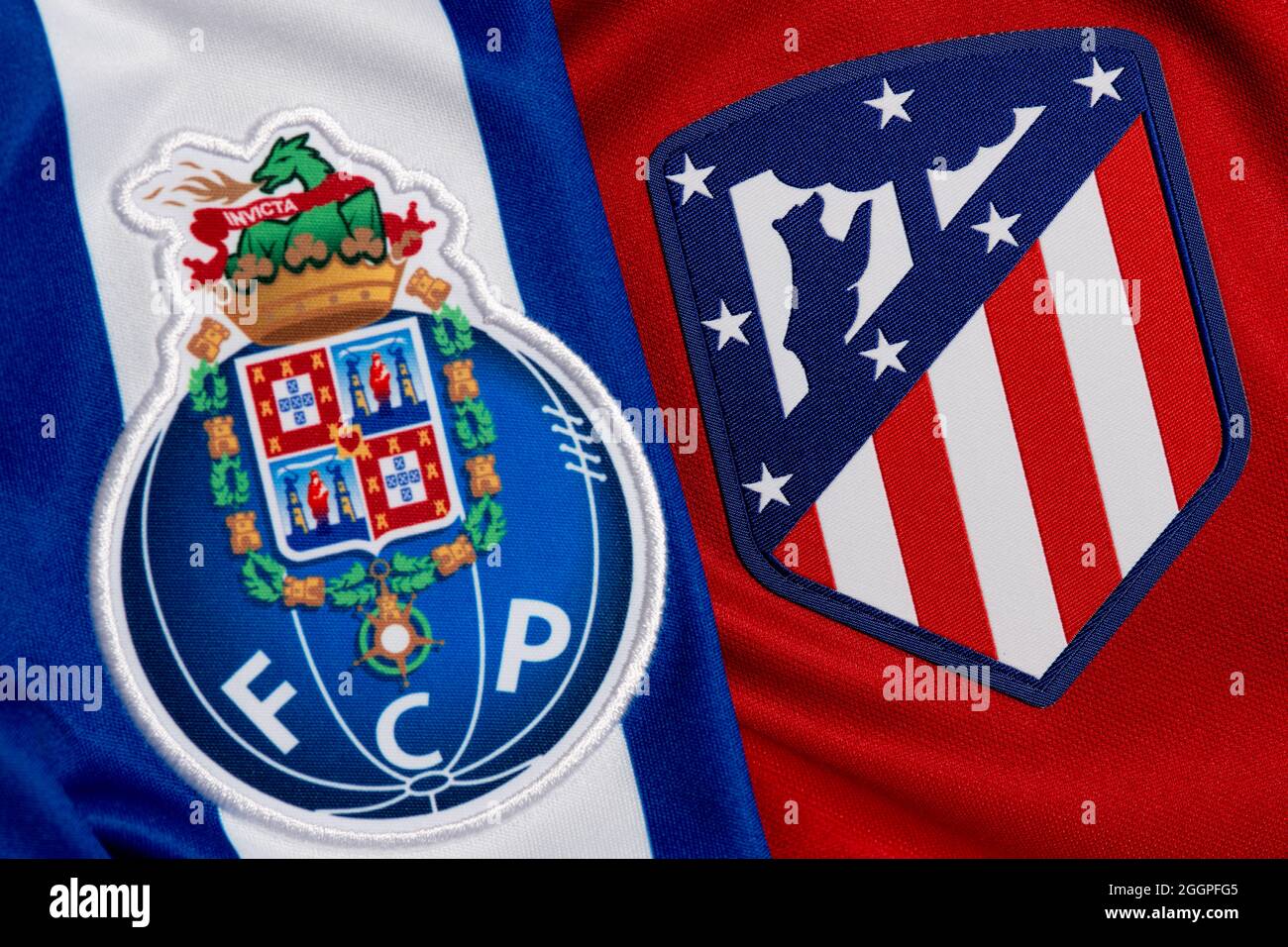 Primo piano dello stemma del club FC Porto vs Atletico Madrid Foto stock -  Alamy