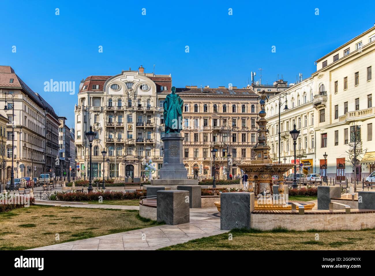 Ungheria, Budapest, marzo 2020, vista su Piazza Jozsef Nador Foto Stock