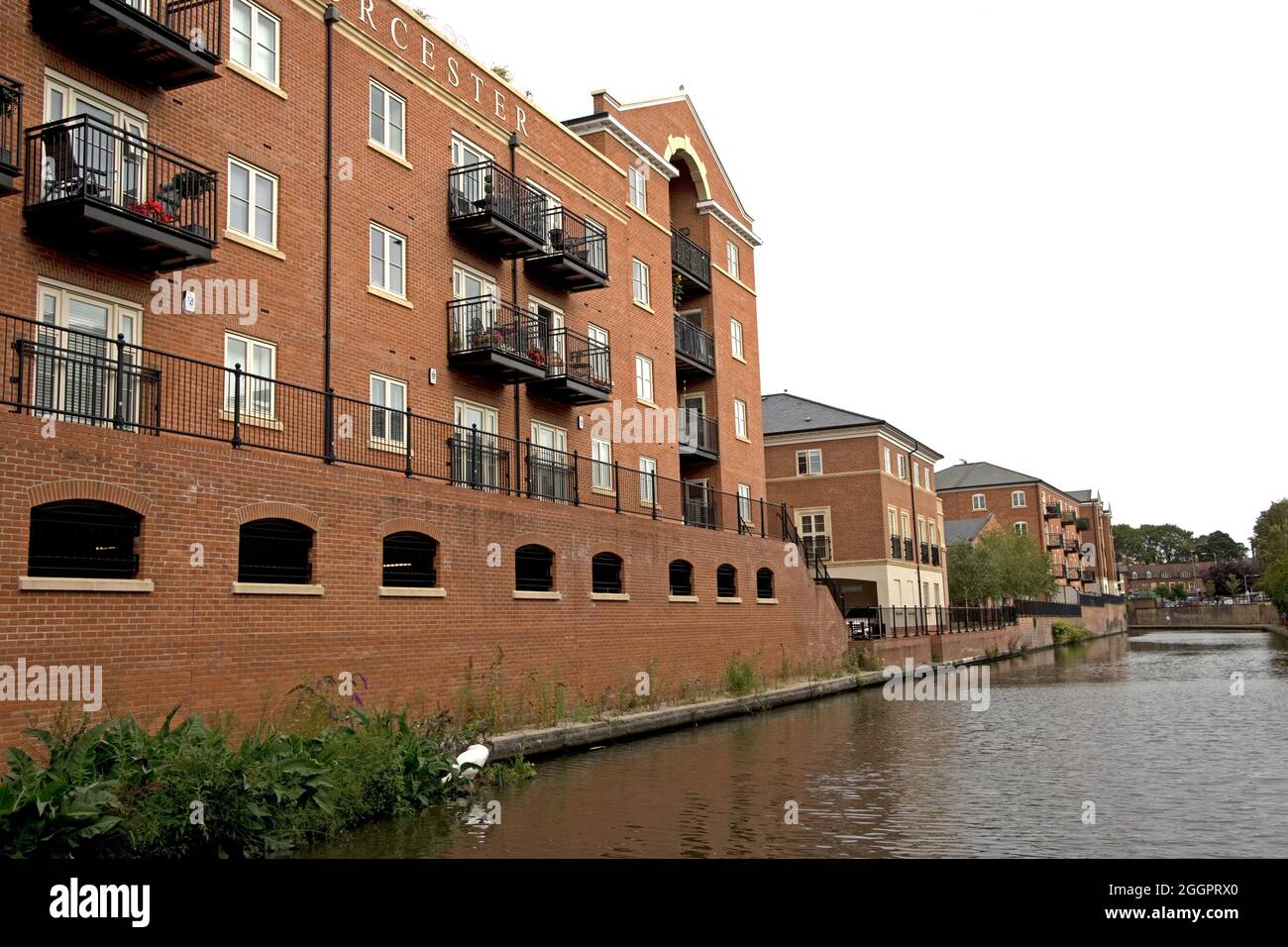 Appartamenti lungo Worcester e Birmingham Canal Diglis Wharf Worcester Regno Unito Foto Stock