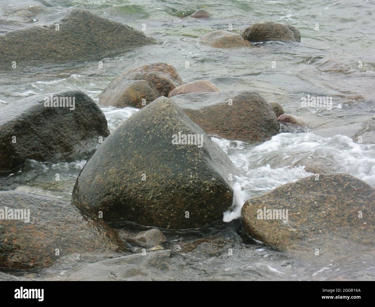 Ostseestrand Insel Rügen große Felsen im Wasser Foto Stock