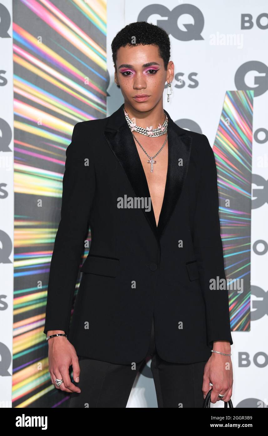 1 settembre 2021, Londra, Regno Unito. Oliver SIM arriva al GQ Men of the Year Awards 2021, The Tate Modern, Londra. Picture Credit: Doug Peters/EMPICS/Alamy Live News Foto Stock