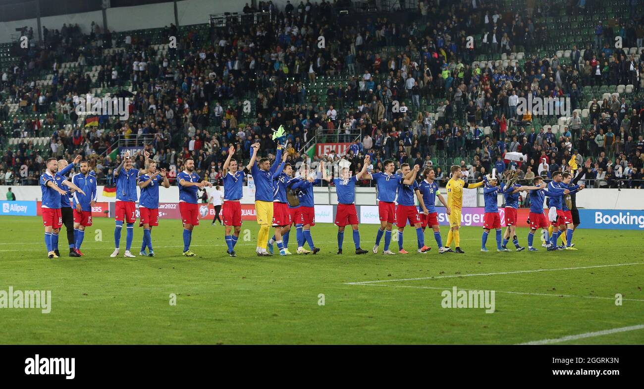 Primo: Fuvublall: Calcio: 02.09.2021 LV pnderspiel, nazionale qualificazione Coppa del mondo Liechtenstein - Germania Schluvujubel, la Ola Liechtenstein Foto Stock