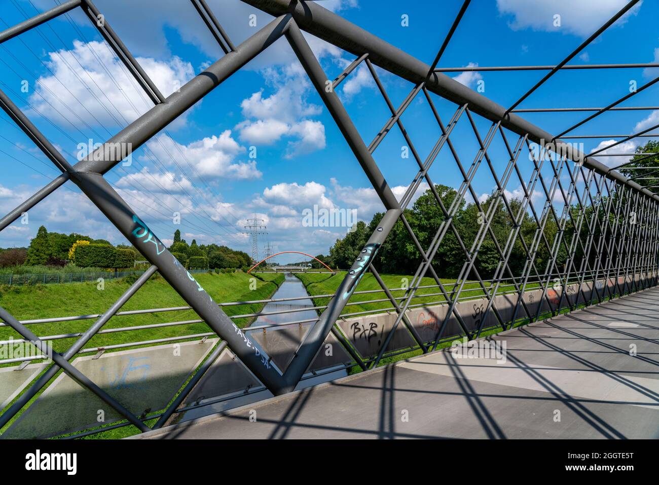 Il Nordsternpark, ex sito della colliria Nordstern, sul canale Reno-Herne, ponte a traliccio sull'Emscher, a Gelsenkirchen, NRW, Germania, Foto Stock